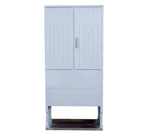 Freiluftschrank Kunststoff mit Sockel